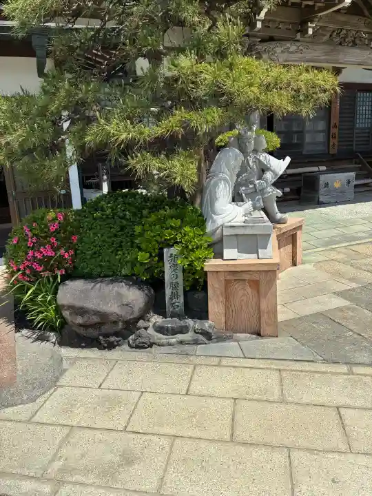 満福寺の{uncategorized: "未分類", other: "その他", undefined: "問題あり", building: "その他建物", grave: "お墓", sacred_gate: "鳥居", guardian: "狛犬", statue: "像", buddha: "仏像", history: "歴史", nature: "自然", garden: "庭園", animal: "動物", pagoda: "塔", temizu: "手水舎", mountain_gate: "山門・神門", sanctuary: "本殿・本堂", subordinate: "末社・摂社", art: "芸術", scenery: "景色", jizo: "地蔵", ema: "絵馬", goshuin: "御朱印", omikuji: "おみくじ", items: "授与品その他", amulet: "お守り", goshuincho: "御朱印帳", eats: "食事", festival: "お祭り", votive_dance: "神楽", shichigosan: "七五三参", wedding: "結婚式", experience: "体験その他", initially: "初詣", around: "周辺", anti_infection: "感染症対策"}