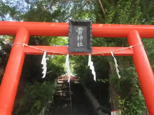 雷神社の鳥居
