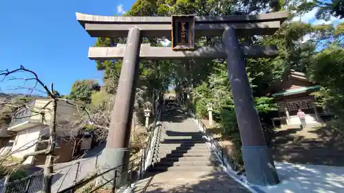 伊豆山神社の鳥居