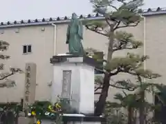 妙長寺の像