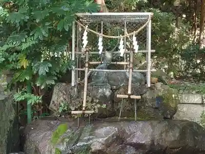 枚岡神社の手水舎