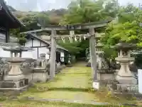 信達神社の{uncategorized: "未分類", other: "その他", undefined: "問題あり", building: "その他建物", grave: "お墓", sacred_gate: "鳥居", guardian: "狛犬", statue: "像", buddha: "仏像", history: "歴史", nature: "自然", garden: "庭園", animal: "動物", pagoda: "塔", temizu: "手水舎", mountain_gate: "山門・神門", sanctuary: "本殿・本堂", subordinate: "末社・摂社", art: "芸術", scenery: "景色", jizo: "地蔵", ema: "絵馬", goshuin: "御朱印", omikuji: "おみくじ", items: "授与品その他", amulet: "お守り", goshuincho: "御朱印帳", eats: "食事", festival: "お祭り", votive_dance: "神楽", shichigosan: "七五三参", wedding: "結婚式", experience: "体験その他", initially: "初詣", around: "周辺", anti_infection: "感染症対策"}