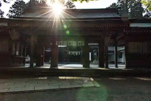 白山比咩神社の山門