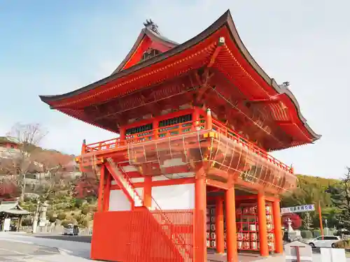 成田山名古屋別院大聖寺(犬山成田山)の山門