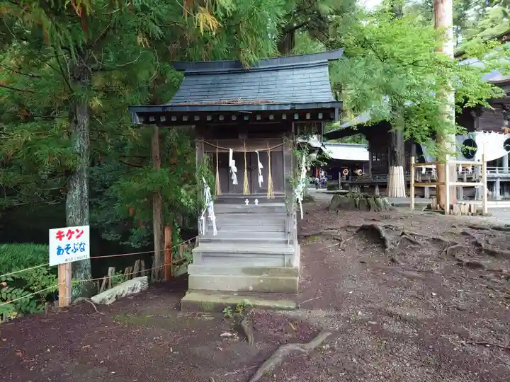 矢彦神社の末社・摂社