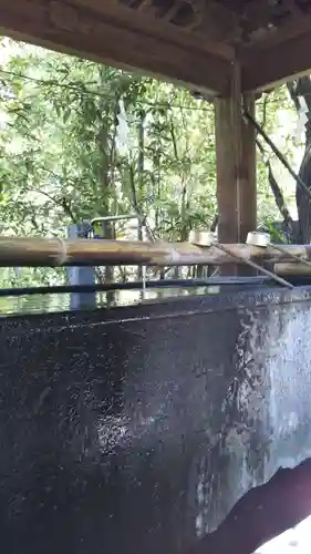 忍　諏訪神社・東照宮　の手水舎