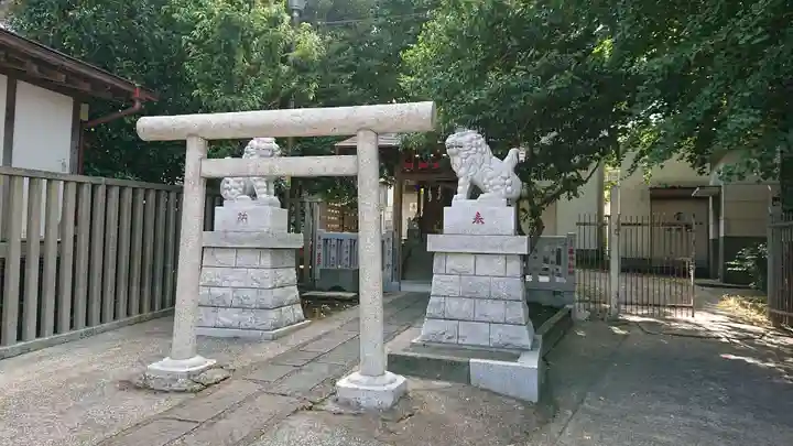 滝野川八幡神社の鳥居
