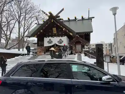 札幌諏訪神社の本殿・本堂