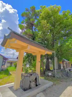 八幡神社（吉根南）の手水舎