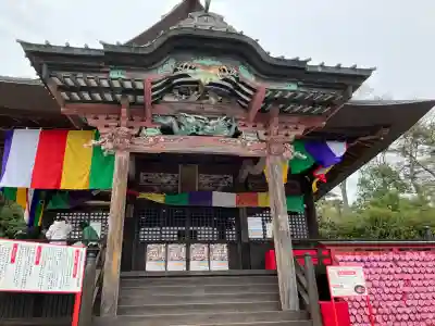 埼玉厄除け開運大師・龍泉寺（切り絵御朱印発祥の寺）の{uncategorized: "未分類", other: "その他", undefined: "問題あり", building: "その他建物", grave: "お墓", sacred_gate: "鳥居", guardian: "狛犬", statue: "像", buddha: "仏像", history: "歴史", nature: "自然", garden: "庭園", animal: "動物", pagoda: "塔", temizu: "手水舎", mountain_gate: "山門・神門", sanctuary: "本殿・本堂", subordinate: "末社・摂社", art: "芸術", scenery: "景色", jizo: "地蔵", ema: "絵馬", goshuin: "御朱印", omikuji: "おみくじ", items: "授与品その他", amulet: "お守り", goshuincho: "御朱印帳", eats: "食事", festival: "お祭り", votive_dance: "神楽", shichigosan: "七五三参", wedding: "結婚式", experience: "体験その他", initially: "初詣", around: "周辺", anti_infection: "感染症対策"}
