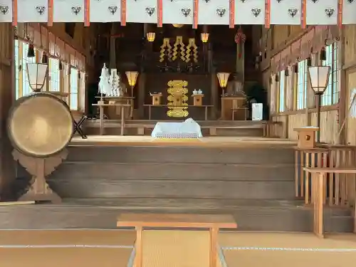 春日山神社の{uncategorized: "未分類", other: "その他", undefined: "問題あり", building: "その他建物", grave: "お墓", sacred_gate: "鳥居", guardian: "狛犬", statue: "像", buddha: "仏像", history: "歴史", nature: "自然", garden: "庭園", animal: "動物", pagoda: "塔", temizu: "手水舎", mountain_gate: "山門・神門", sanctuary: "本殿・本堂", subordinate: "末社・摂社", art: "芸術", scenery: "景色", jizo: "地蔵", ema: "絵馬", goshuin: "御朱印", omikuji: "おみくじ", items: "授与品その他", amulet: "お守り", goshuincho: "御朱印帳", eats: "食事", festival: "お祭り", votive_dance: "神楽", shichigosan: "七五三参", wedding: "結婚式", experience: "体験その他", initially: "初詣", around: "周辺", anti_infection: "感染症対策"}