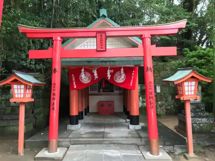 亀山八幡宮の末社・摂社