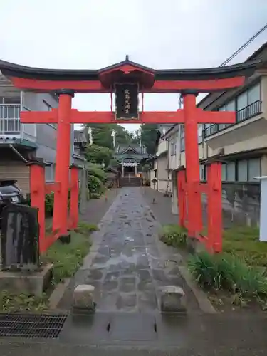  高鳥天満宮の鳥居