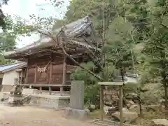 関山神社の本殿