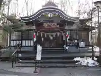 新屋山神社の本殿・本堂