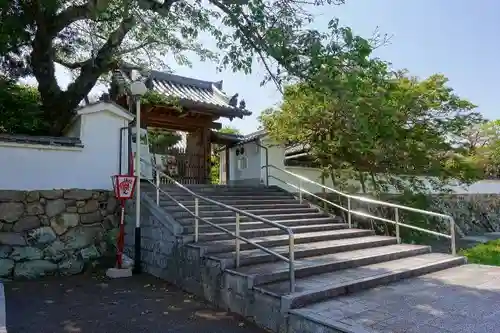 石光寺の山門