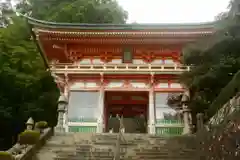 青岸渡寺の山門