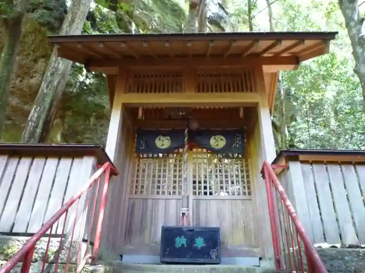 神内神社の本殿・本堂