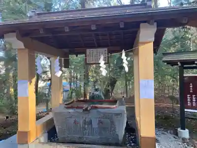 新屋山神社の手水舎
