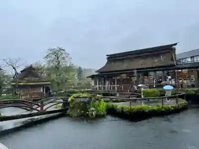 淺間神社（忍野八海）の周辺
