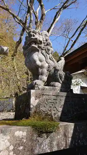 熊野皇大神社の狛犬