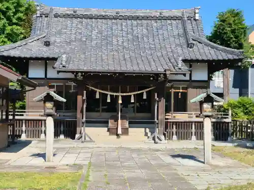 香取神社（旭町香取神社・大鳥神社）の{uncategorized: "未分類", other: "その他", undefined: "問題あり", building: "その他建物", grave: "お墓", sacred_gate: "鳥居", guardian: "狛犬", statue: "像", buddha: "仏像", history: "歴史", nature: "自然", garden: "庭園", animal: "動物", pagoda: "塔", temizu: "手水舎", mountain_gate: "山門・神門", sanctuary: "本殿・本堂", subordinate: "末社・摂社", art: "芸術", scenery: "景色", jizo: "地蔵", ema: "絵馬", goshuin: "御朱印", omikuji: "おみくじ", items: "授与品その他", amulet: "お守り", goshuincho: "御朱印帳", eats: "食事", festival: "お祭り", votive_dance: "神楽", shichigosan: "七五三参", wedding: "結婚式", experience: "体験その他", initially: "初詣", around: "周辺", anti_infection: "感染症対策"}
