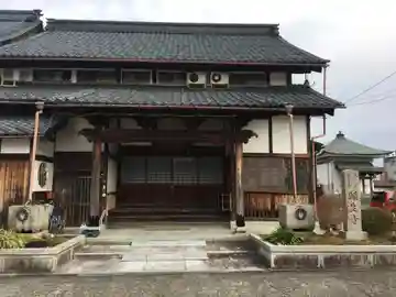 願生寺の本殿・本堂