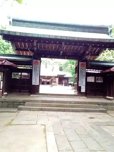 峯ヶ岡八幡神社の山門・神門