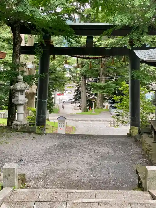 諏訪大社上社前宮(長野県)