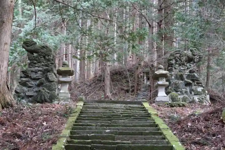 白山比咩神社の狛犬