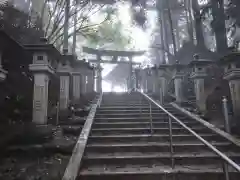 三峯神社の建物その他