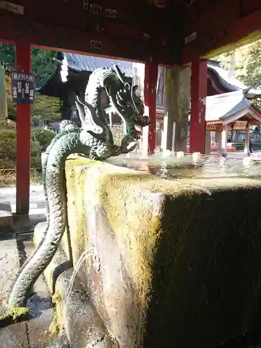北口本宮冨士浅間神社の手水舎