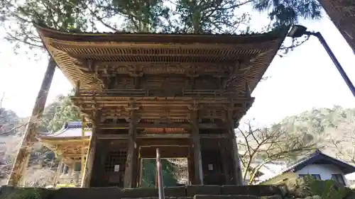 明通寺の山門