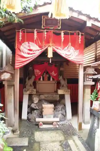 命婦稲荷社の本殿・本堂