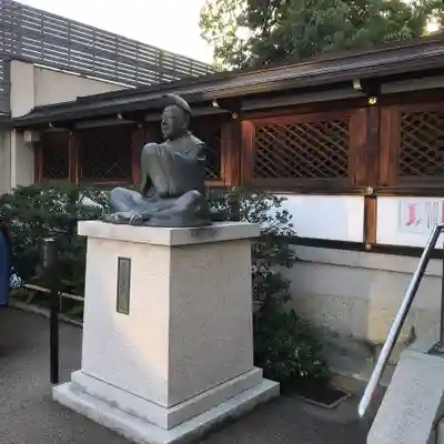 晴明神社の像