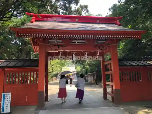 息栖神社の山門・神門