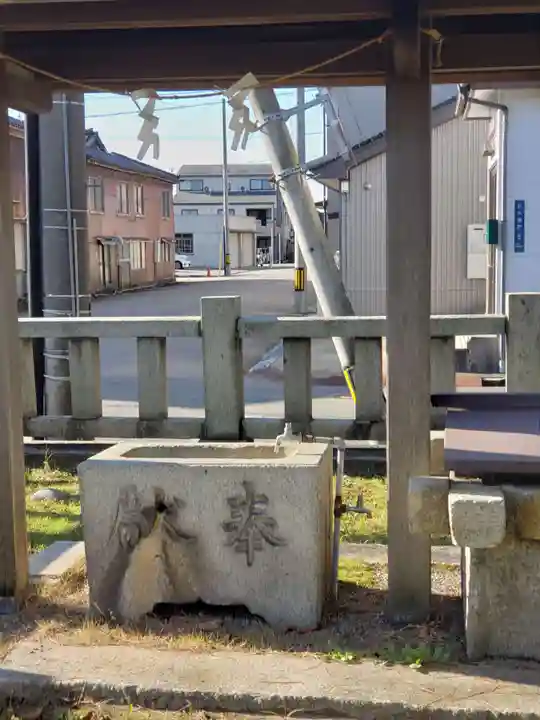 金比羅神社の手水舎