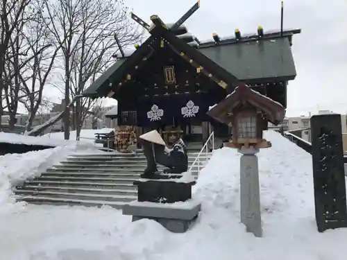 札幌諏訪神社の本殿・本堂