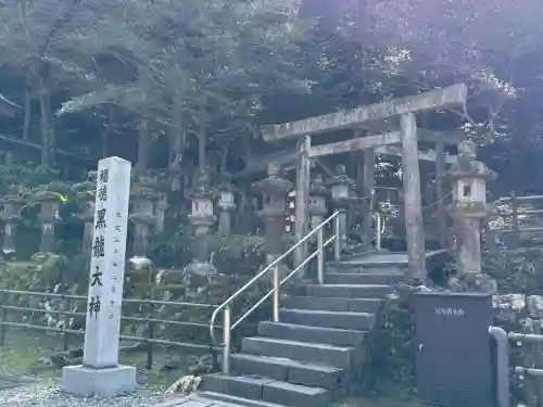 伊奈波神社の{uncategorized: "未分類", other: "その他", undefined: "問題あり", building: "その他建物", grave: "お墓", sacred_gate: "鳥居", guardian: "狛犬", statue: "像", buddha: "仏像", history: "歴史", nature: "自然", garden: "庭園", animal: "動物", pagoda: "塔", temizu: "手水舎", mountain_gate: "山門・神門", sanctuary: "本殿・本堂", subordinate: "末社・摂社", art: "芸術", scenery: "景色", jizo: "地蔵", ema: "絵馬", goshuin: "御朱印", omikuji: "おみくじ", items: "授与品その他", amulet: "お守り", goshuincho: "御朱印帳", eats: "食事", festival: "お祭り", votive_dance: "神楽", shichigosan: "七五三参", wedding: "結婚式", experience: "体験その他", initially: "初詣", around: "周辺", anti_infection: "感染症対策"}