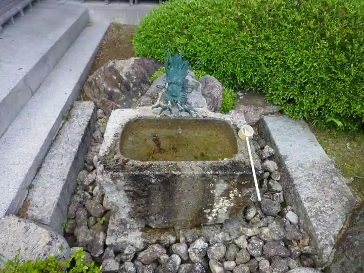 東正寺の手水舎