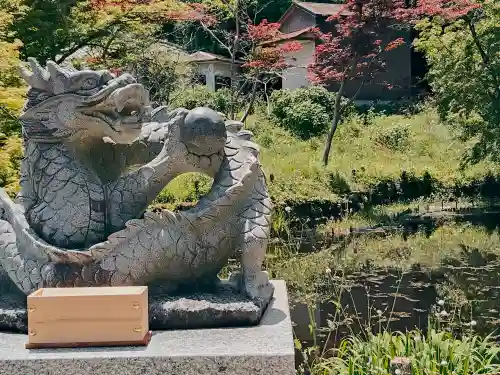 龍田大社の{uncategorized: "未分類", other: "その他", undefined: "問題あり", building: "その他建物", grave: "お墓", sacred_gate: "鳥居", guardian: "狛犬", statue: "像", buddha: "仏像", history: "歴史", nature: "自然", garden: "庭園", animal: "動物", pagoda: "塔", temizu: "手水舎", mountain_gate: "山門・神門", sanctuary: "本殿・本堂", subordinate: "末社・摂社", art: "芸術", scenery: "景色", jizo: "地蔵", ema: "絵馬", goshuin: "御朱印", omikuji: "おみくじ", items: "授与品その他", amulet: "お守り", goshuincho: "御朱印帳", eats: "食事", festival: "お祭り", votive_dance: "神楽", shichigosan: "七五三参", wedding: "結婚式", experience: "体験その他", initially: "初詣", around: "周辺", anti_infection: "感染症対策"}