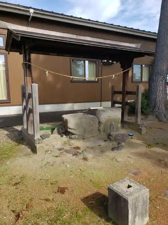 秋葉神社の手水舎