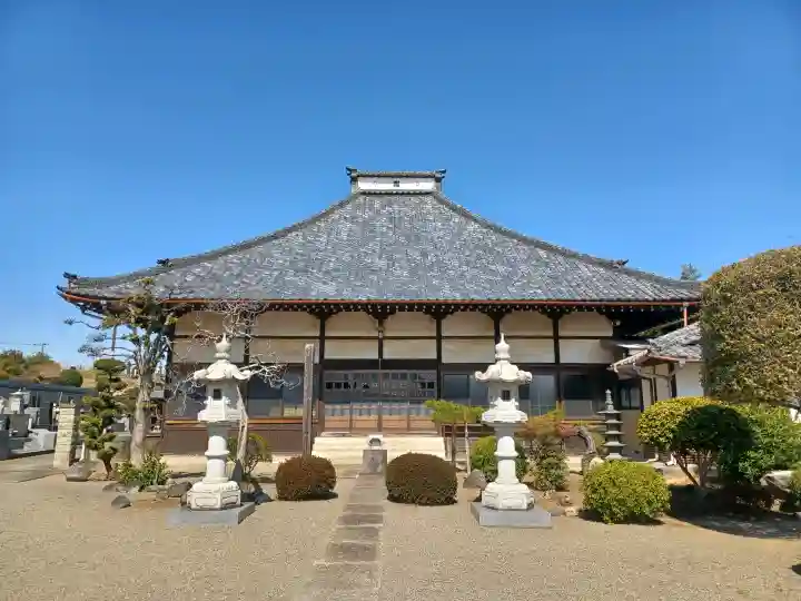 高済寺の{uncategorized: "未分類", other: "その他", undefined: "問題あり", building: "その他建物", grave: "お墓", sacred_gate: "鳥居", guardian: "狛犬", statue: "像", buddha: "仏像", history: "歴史", nature: "自然", garden: "庭園", animal: "動物", pagoda: "塔", temizu: "手水舎", mountain_gate: "山門・神門", sanctuary: "本殿・本堂", subordinate: "末社・摂社", art: "芸術", scenery: "景色", jizo: "地蔵", ema: "絵馬", goshuin: "御朱印", omikuji: "おみくじ", items: "授与品その他", amulet: "お守り", goshuincho: "御朱印帳", eats: "食事", festival: "お祭り", votive_dance: "神楽", shichigosan: "七五三参", wedding: "結婚式", experience: "体験その他", initially: "初詣", around: "周辺", anti_infection: "感染症対策"}