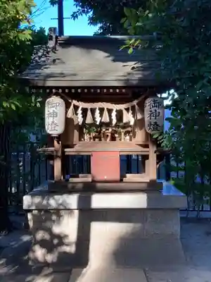 上高田氷川神社の末社・摂社