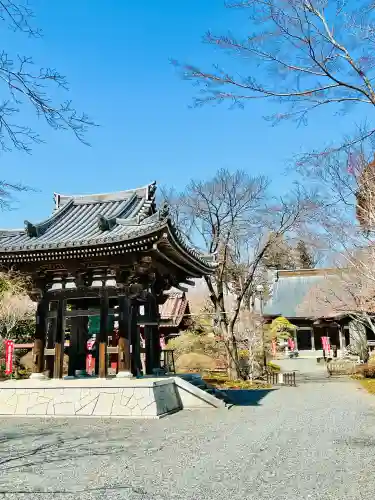 妙徳寺の{uncategorized: "未分類", other: "その他", undefined: "問題あり", building: "その他建物", grave: "お墓", sacred_gate: "鳥居", guardian: "狛犬", statue: "像", buddha: "仏像", history: "歴史", nature: "自然", garden: "庭園", animal: "動物", pagoda: "塔", temizu: "手水舎", mountain_gate: "山門・神門", sanctuary: "本殿・本堂", subordinate: "末社・摂社", art: "芸術", scenery: "景色", jizo: "地蔵", ema: "絵馬", goshuin: "御朱印", omikuji: "おみくじ", items: "授与品その他", amulet: "お守り", goshuincho: "御朱印帳", eats: "食事", festival: "お祭り", votive_dance: "神楽", shichigosan: "七五三参", wedding: "結婚式", experience: "体験その他", initially: "初詣", around: "周辺", anti_infection: "感染症対策"}