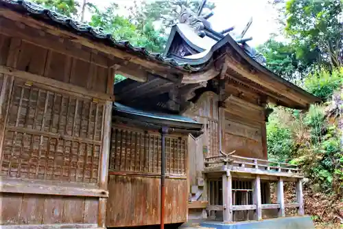 比津神社の本殿