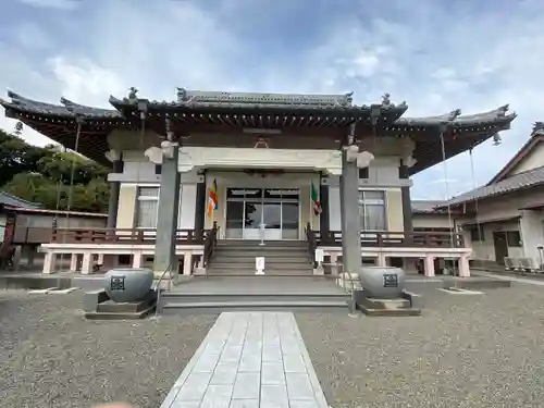 長栄寺の本殿・本堂
