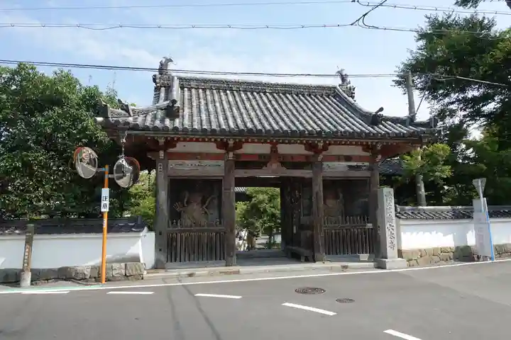 穴太寺の山門・神門