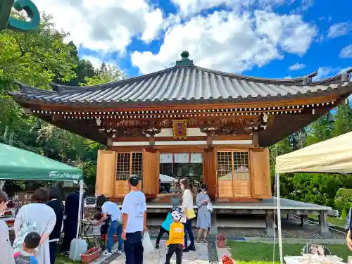 青龍寺(昭和大仏)(青森県)