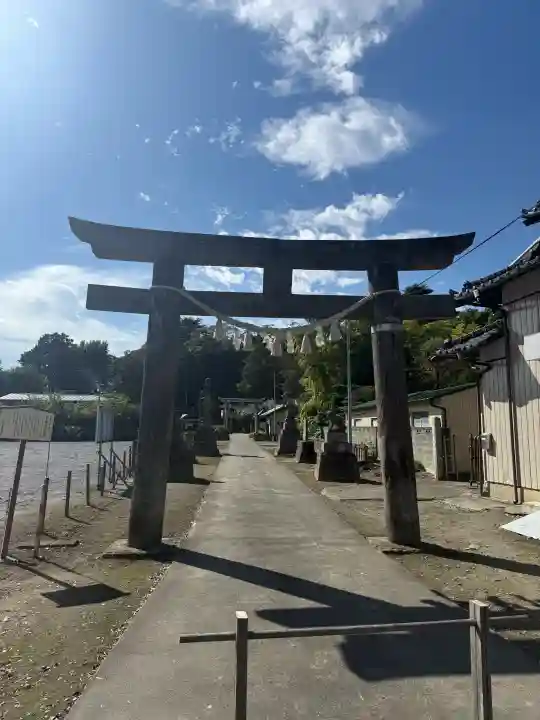 前玉神社の{uncategorized: "未分類", other: "その他", undefined: "問題あり", building: "その他建物", grave: "お墓", sacred_gate: "鳥居", guardian: "狛犬", statue: "像", buddha: "仏像", history: "歴史", nature: "自然", garden: "庭園", animal: "動物", pagoda: "塔", temizu: "手水舎", mountain_gate: "山門・神門", sanctuary: "本殿・本堂", subordinate: "末社・摂社", art: "芸術", scenery: "景色", jizo: "地蔵", ema: "絵馬", goshuin: "御朱印", omikuji: "おみくじ", items: "授与品その他", amulet: "お守り", goshuincho: "御朱印帳", eats: "食事", festival: "お祭り", votive_dance: "神楽", shichigosan: "七五三参", wedding: "結婚式", experience: "体験その他", initially: "初詣", around: "周辺", anti_infection: "感染症対策"}